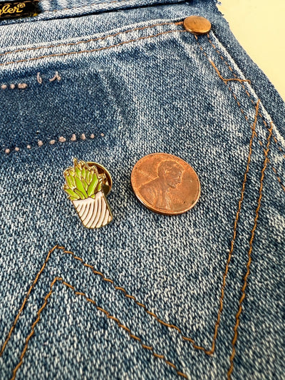 Plant Pin