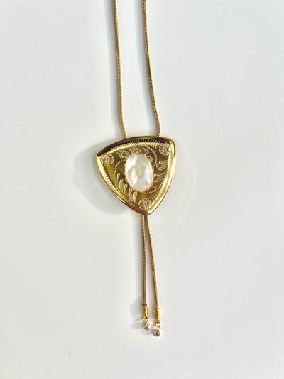 Opal Shell Bolo Tie