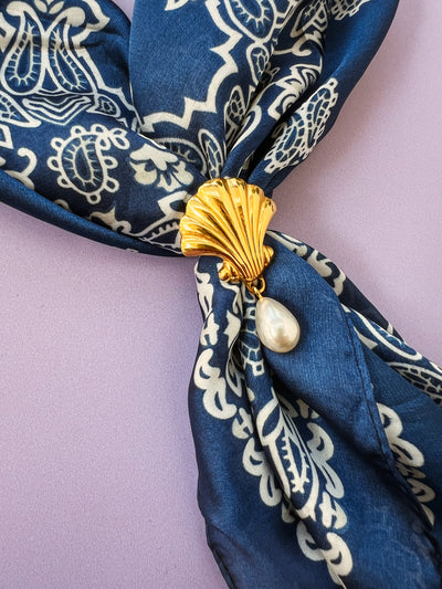 Gold Pearl Shell Bandana Slide