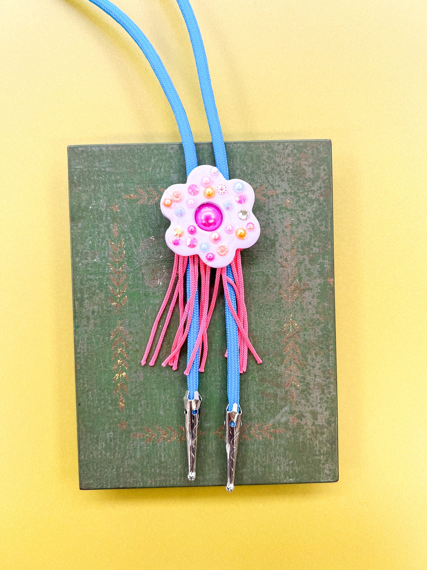 Fringe Flower Rhinestone Bolo Tie