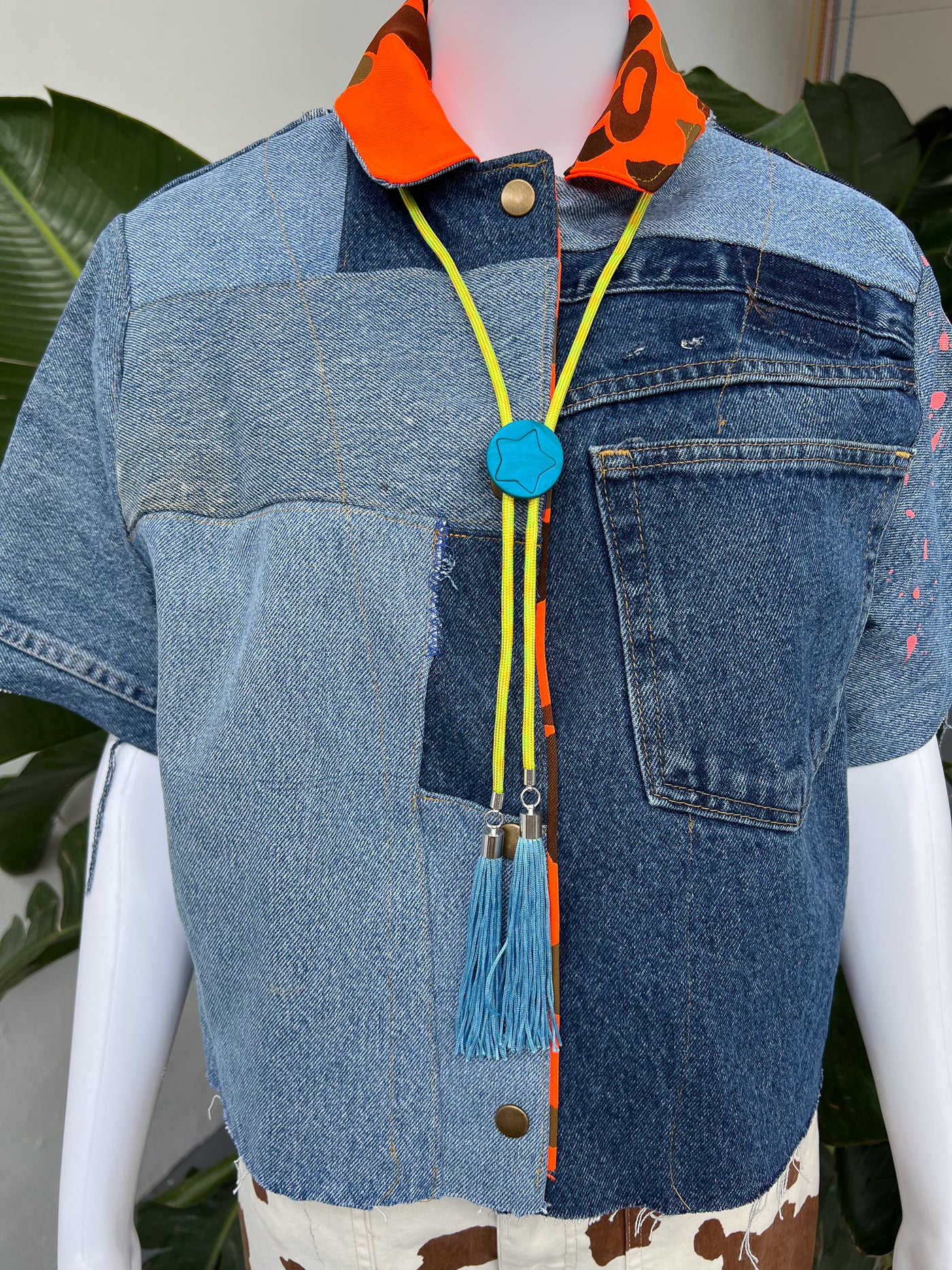 Blue Star Chartreuse Yellow Bolo Tie