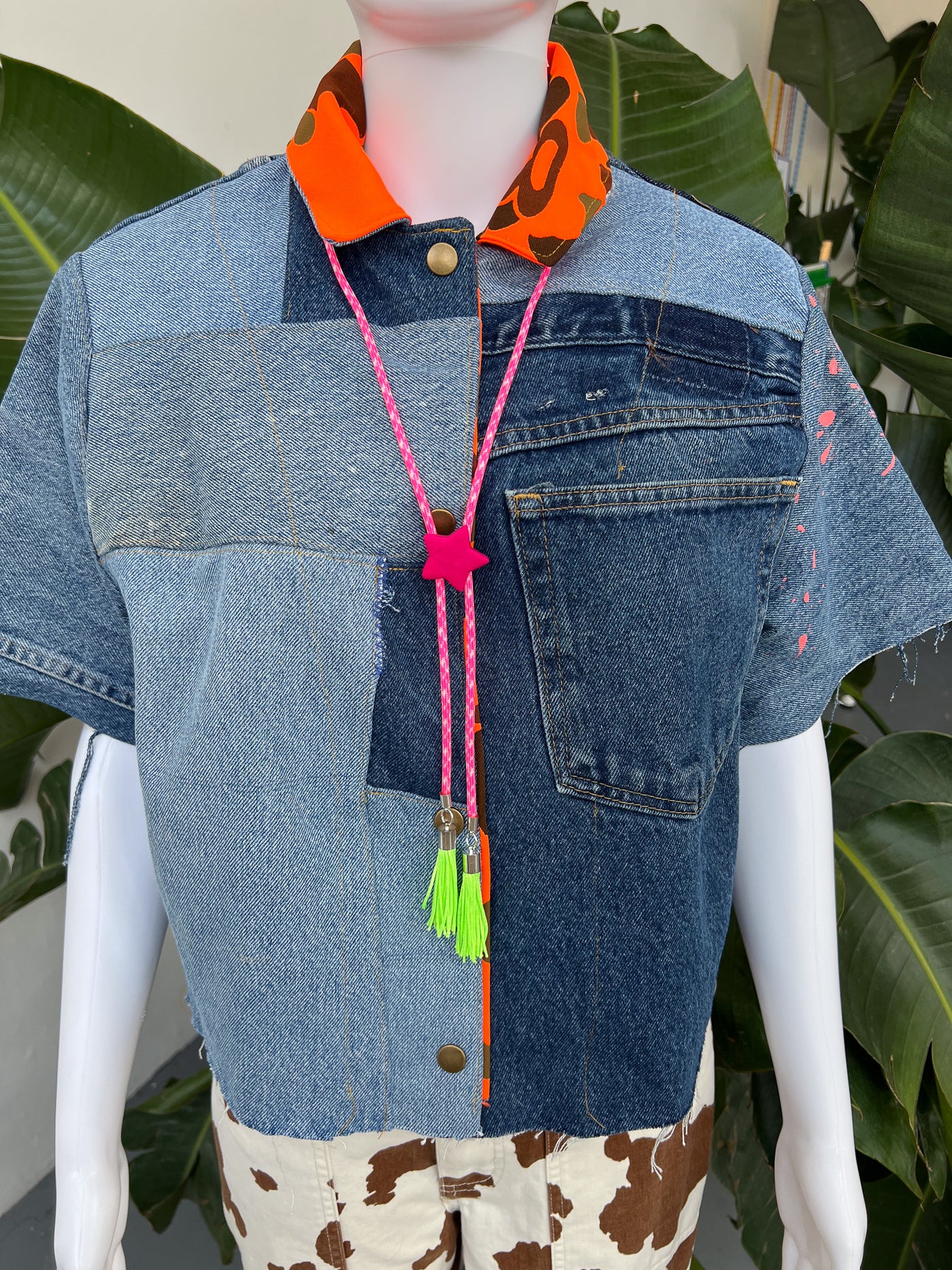 Mini Purple Star Pink Camo Fringe Bolo Tie
