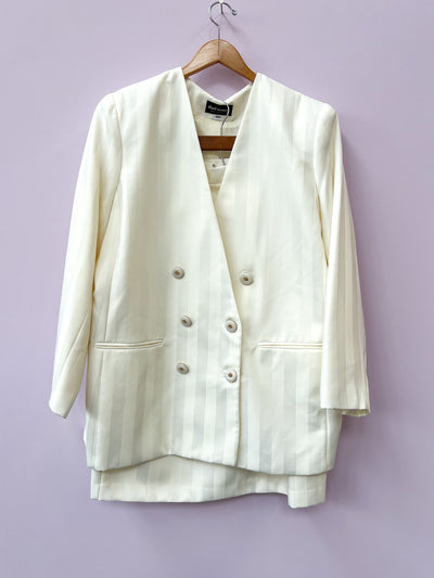Two Tone White Blazer and Skirt Set -18W/1X