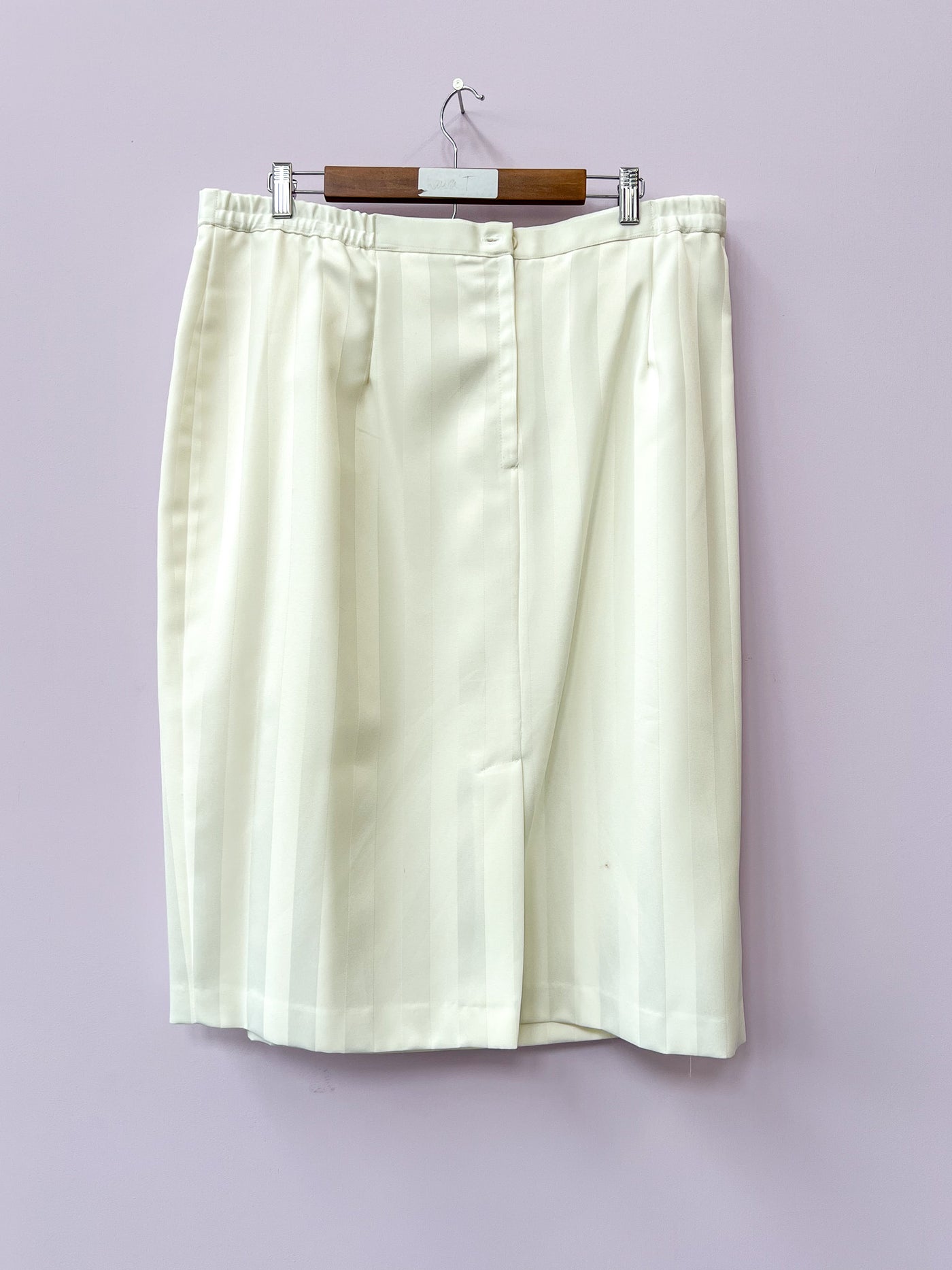 Two Tone White Blazer and Skirt Set -18W/1X