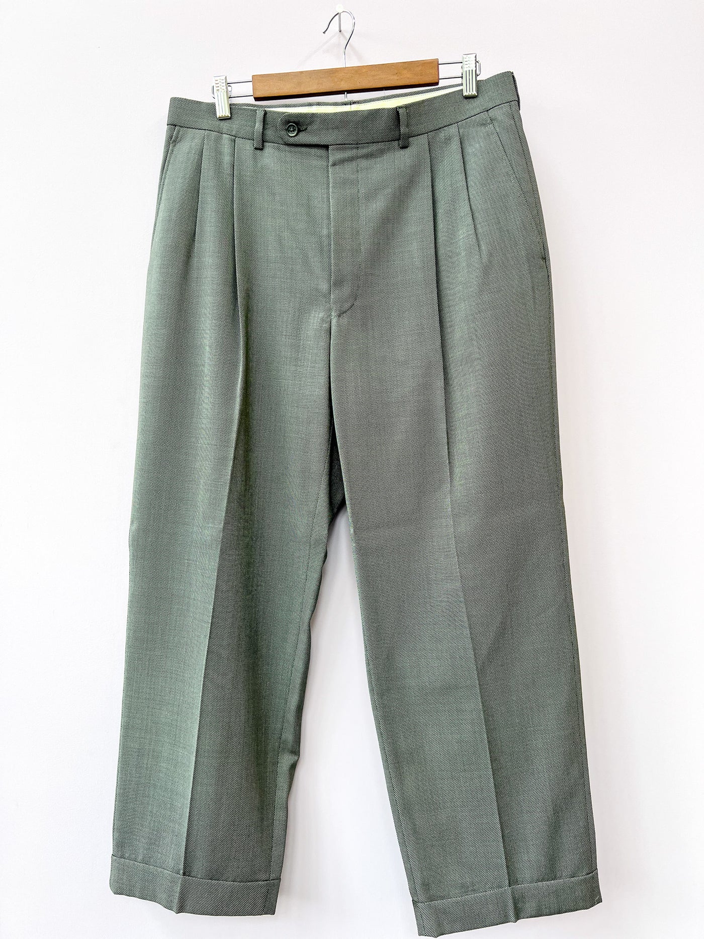 Grey micro dot Suit 40R/34