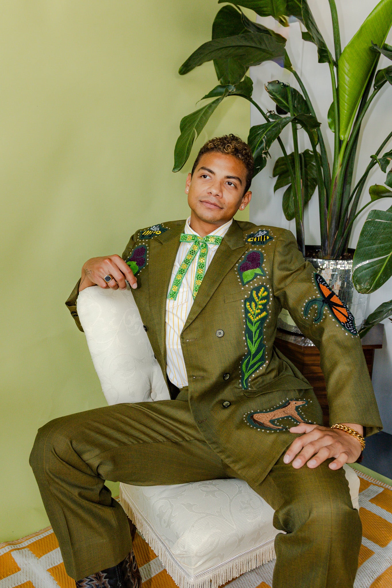 Kentucky Themed Chain Stitch Full Suit